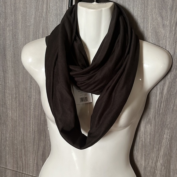 Beyond Yog@ infinity scarf - Picture 2 of 7